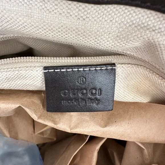 Gucci!!! - Picture 3 of 6